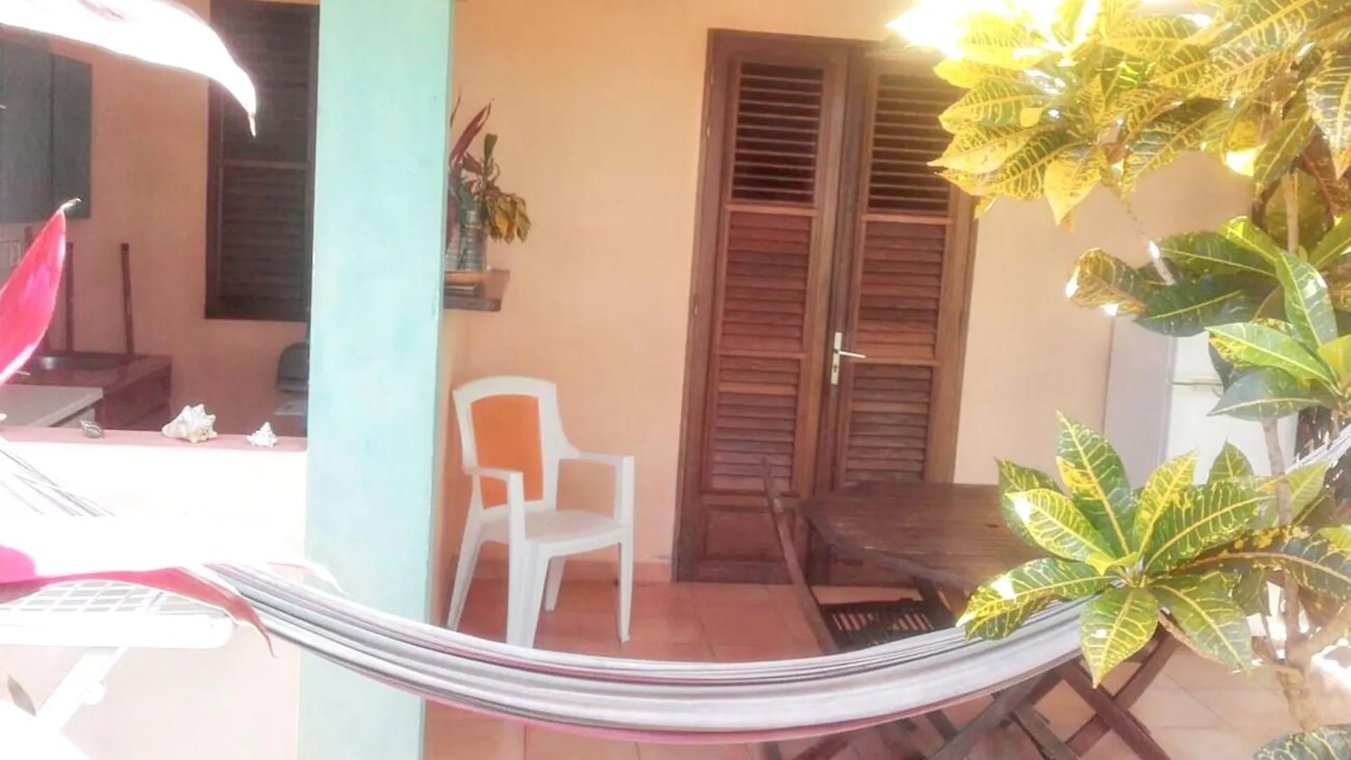 Studio Charmant La Trinite 20 M² + Jardin Appartement