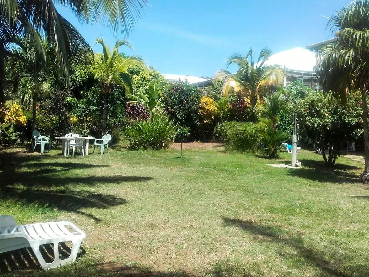 Appartement Studio Charmant La Trinite 20 M² + Jardin Martinique